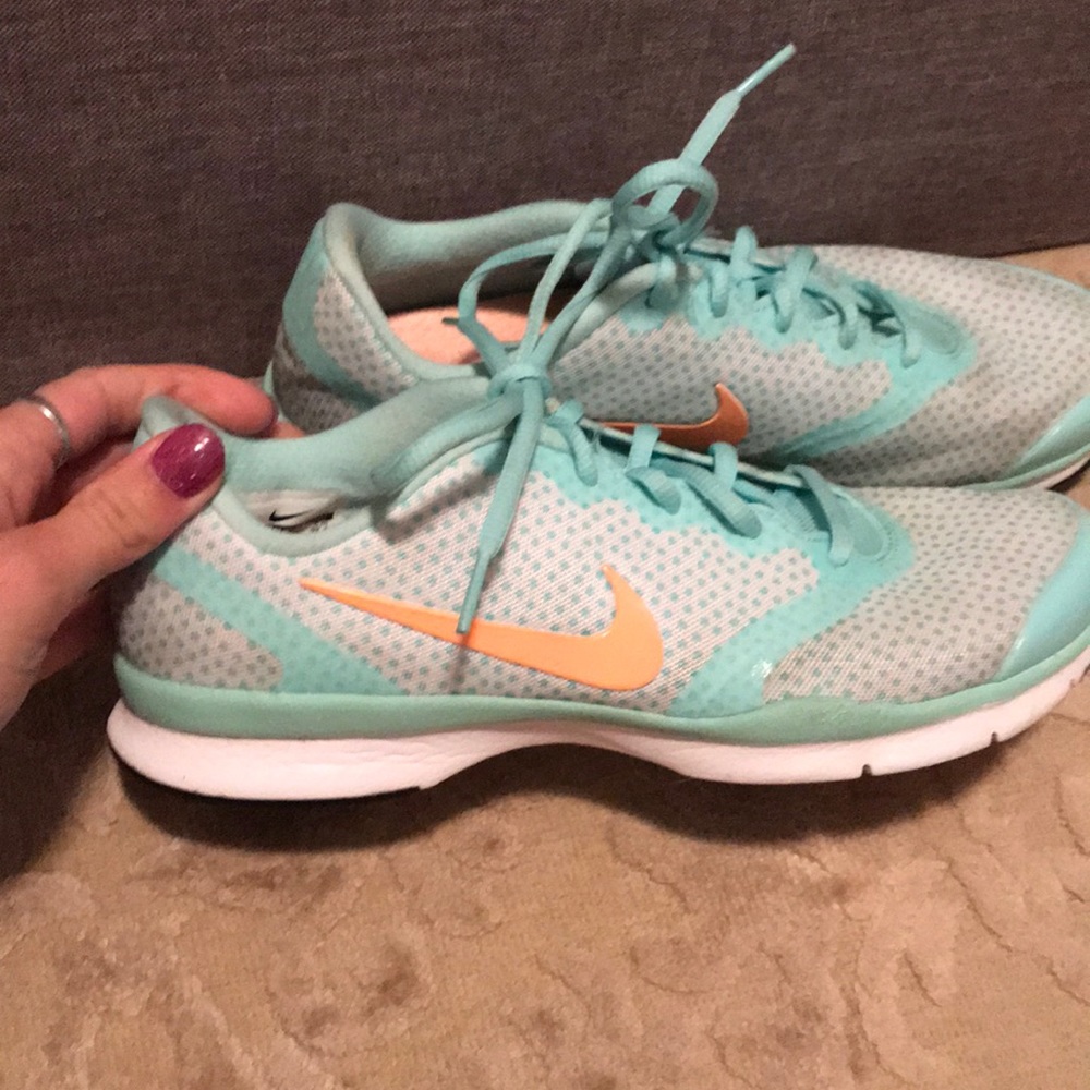 Nike trainers - Picture 3 of 8